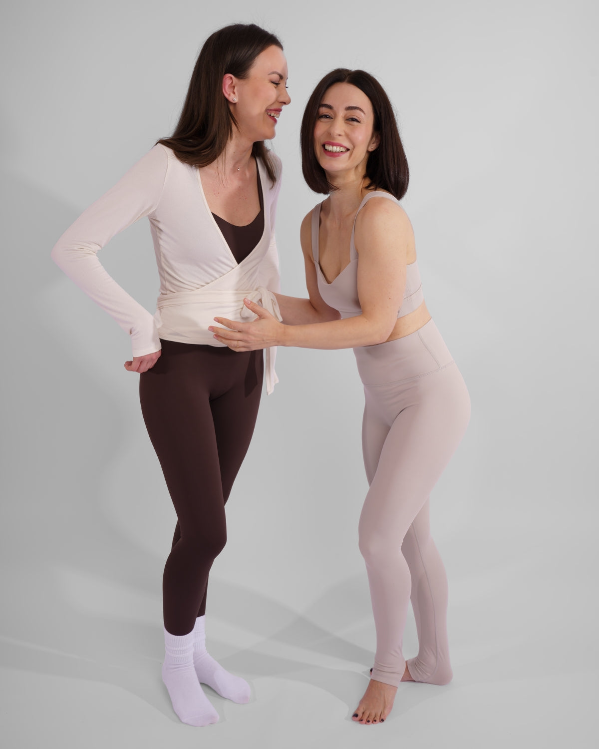 Top Soft Ballet Wrap Sisterly Tribe - Off White