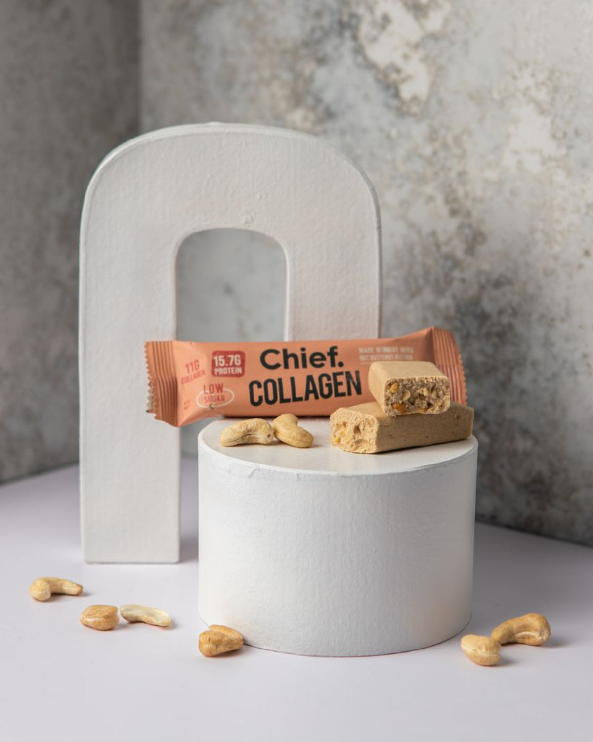 Chief, Baton Proteic cu Colagen, Shortbread cu Caju, 45g